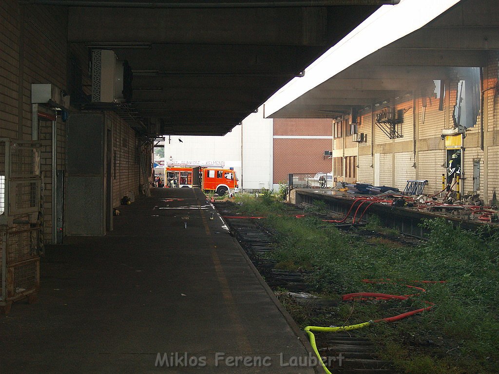 Grossbrand Halle auf dem Grossmarkt Koeln P819.JPG